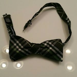 Kids Bow tie.  bundle 3/$15